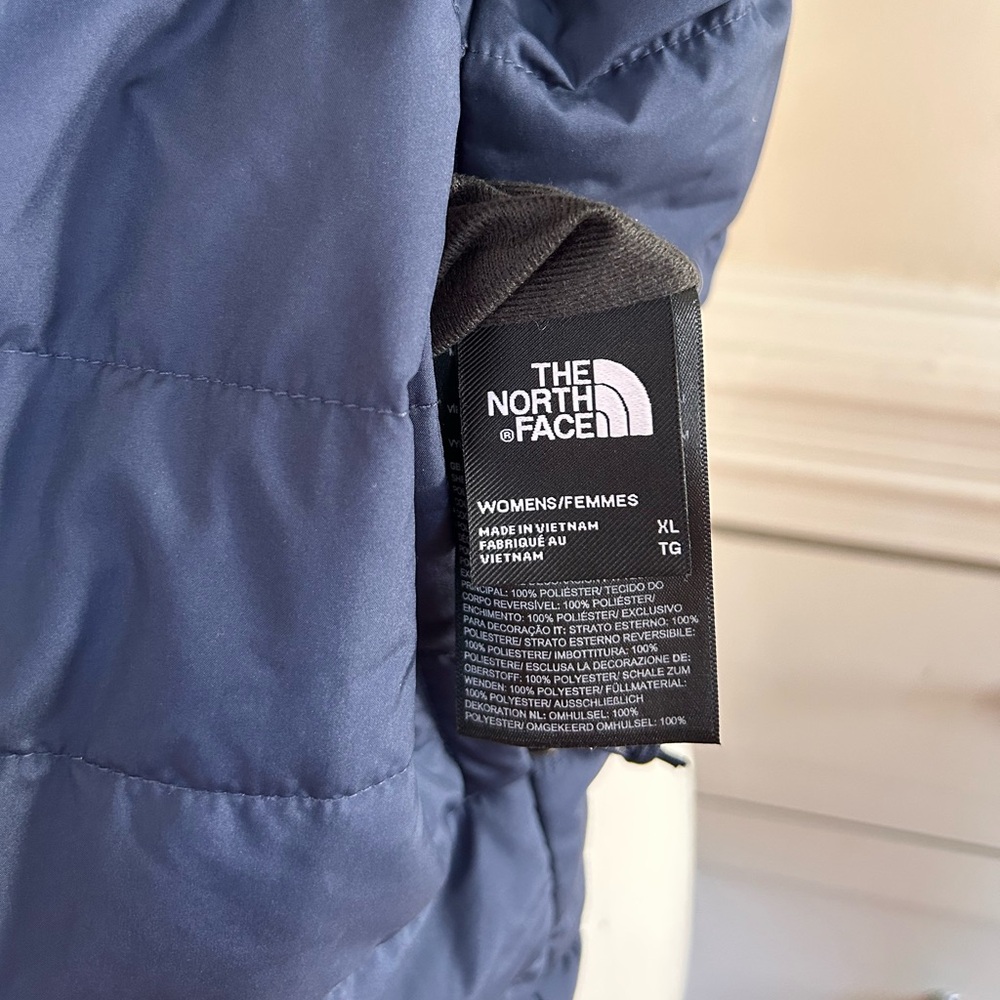 North Face Women’s Mossbud Insulated Fleece Reversible Vest Navy Blue XL - Picture 7 of 7